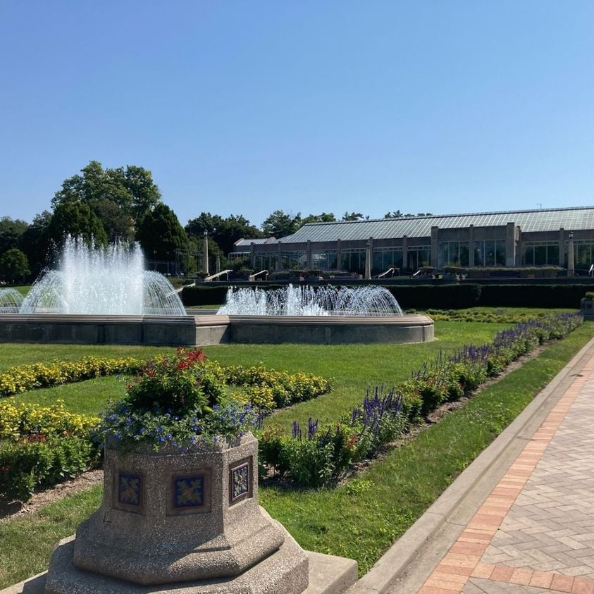 Biergarten Returns to Sunken Garden